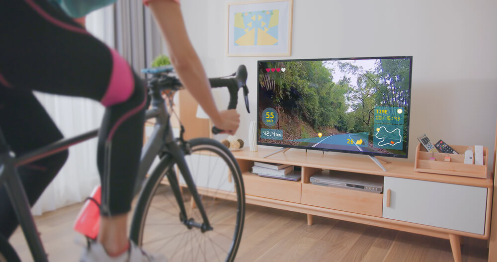 スピンバイク×VR技術で没入型体験実現！バーチャルサイクリングとは？