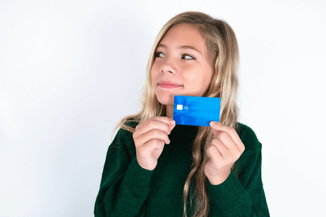 T-MOENY(Tマネー)ギフトカード買取の現金化でファミマで買い物がもっと楽しくなる